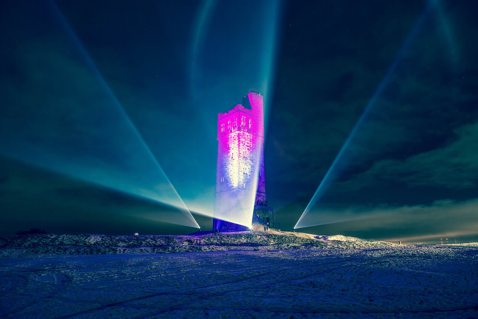 A night time light show at Victoria Monument, Huddersfield