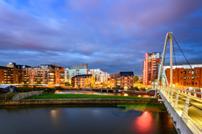 The Leeds skyline at night